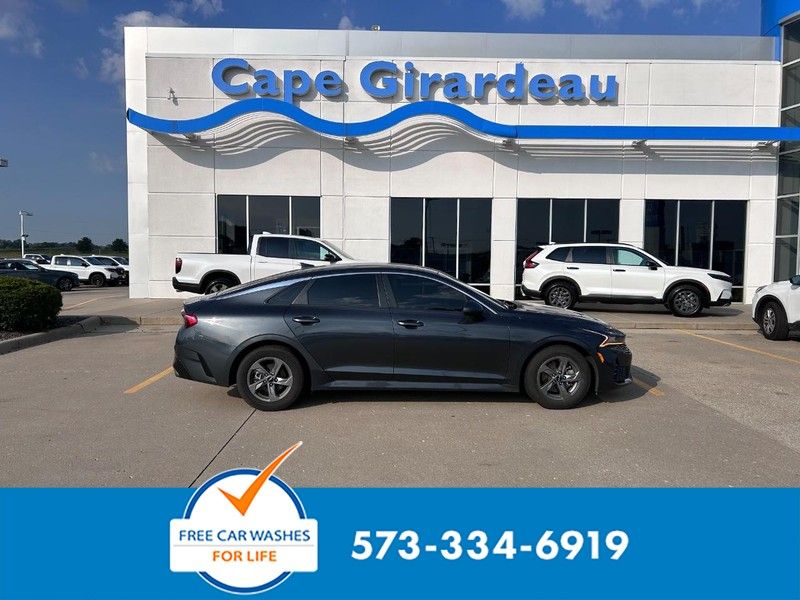 2022 Kia K5 LXS's photo