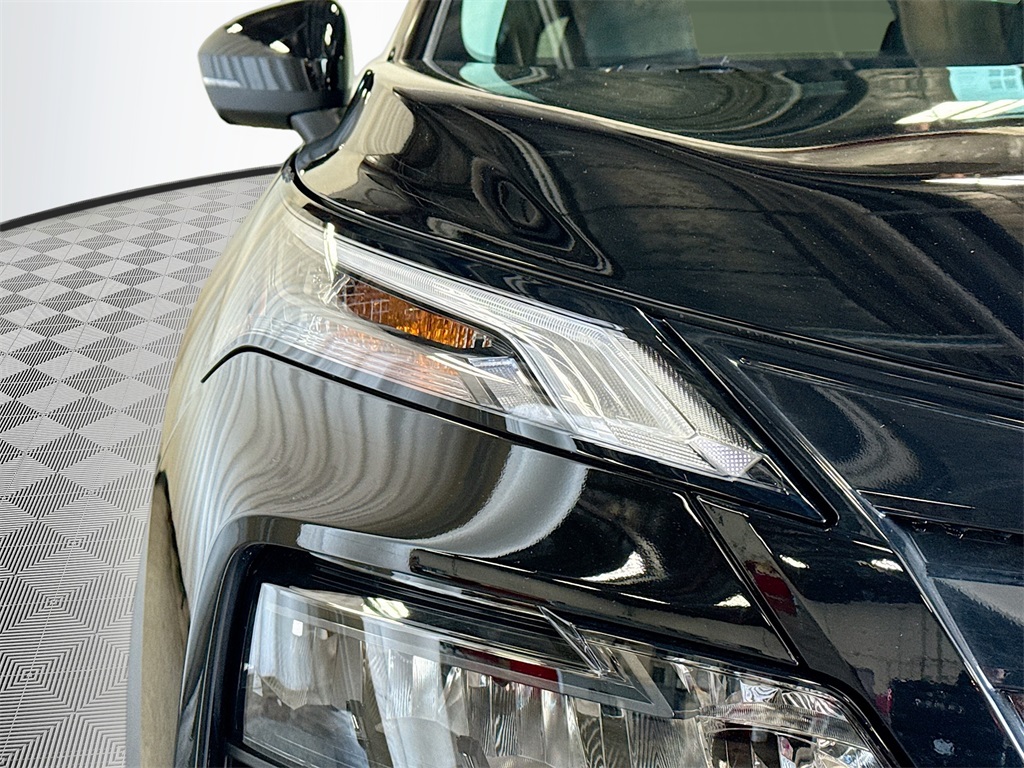 2026 Nissan Rogue SV photo 19