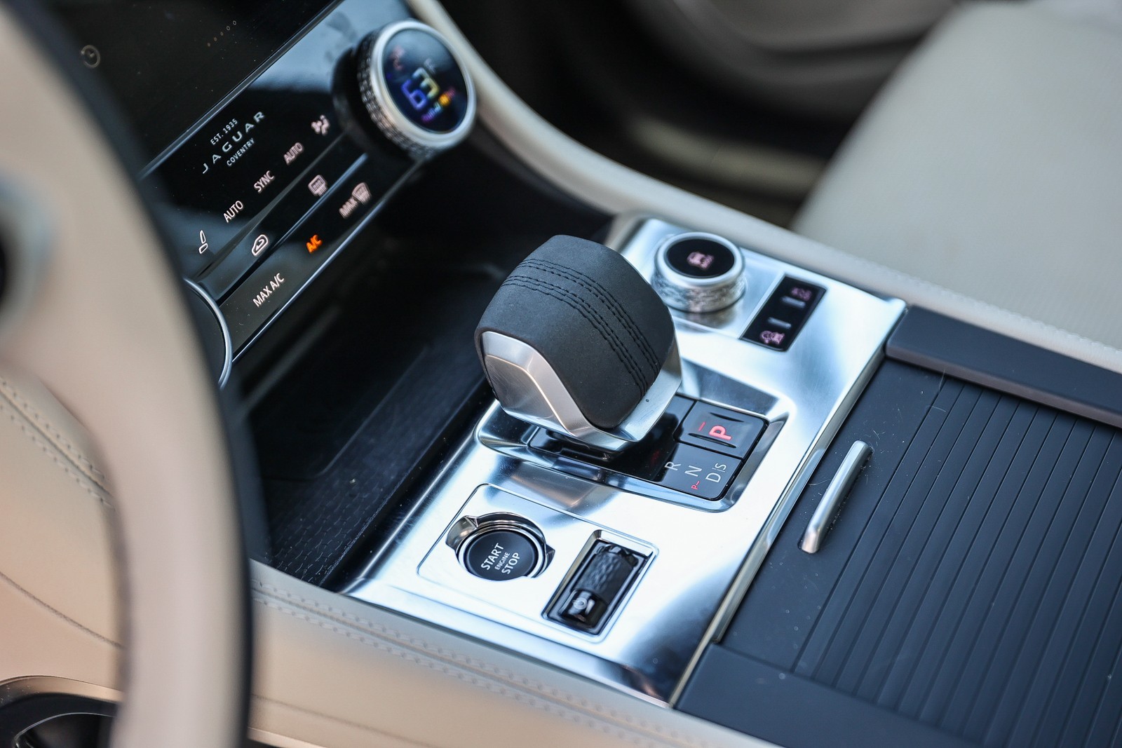 2024 Jaguar F-PACE P250 R-Dynamic S photo 20