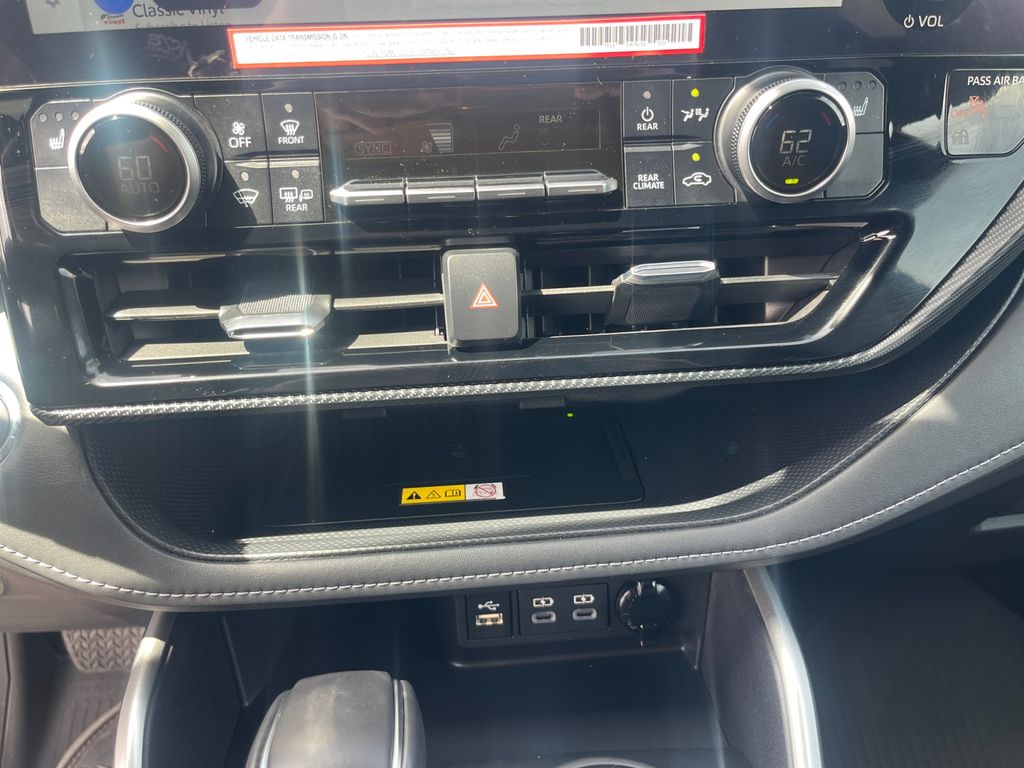 2023 Toyota Highlander XSE photo 27