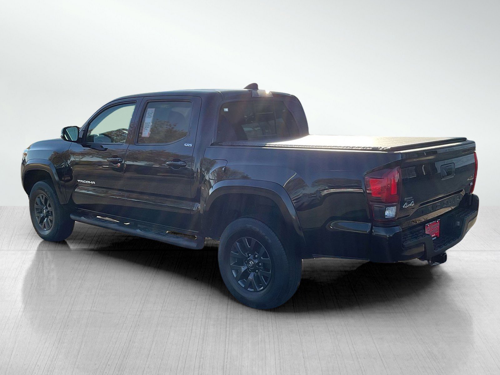 2023 Toyota Tacoma SR5 photo 3