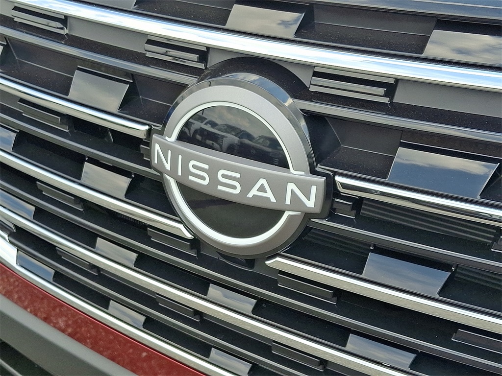 2026 Nissan Rogue SV photo 5