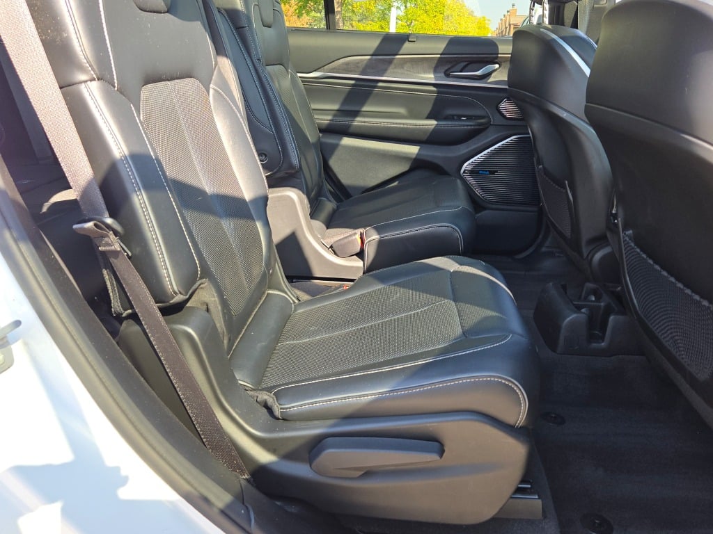 2021 Jeep Grand Cherokee Overland photo 6