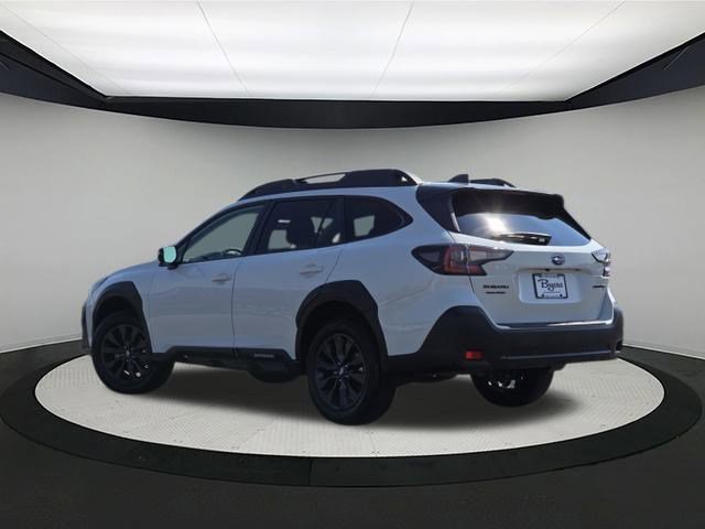 2025 Subaru Outback Onyx Edition photo 4