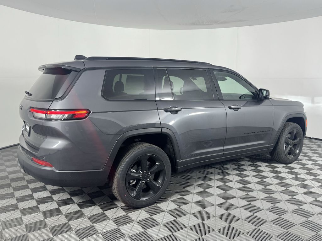 2024 Jeep Grand Cherokee Altitude X photo 2