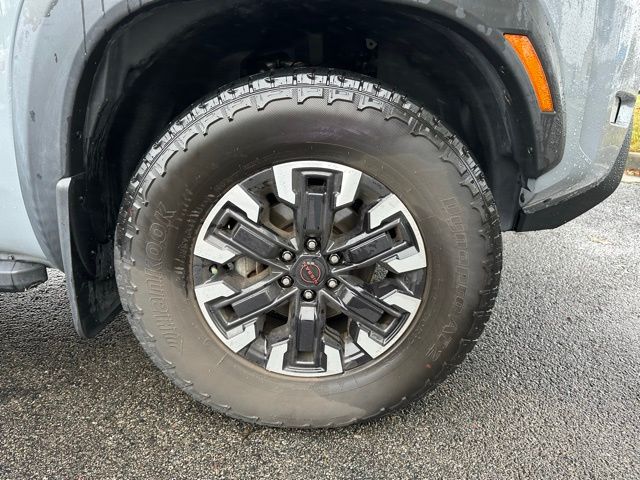 2023 Nissan Frontier PRO-4X photo 11