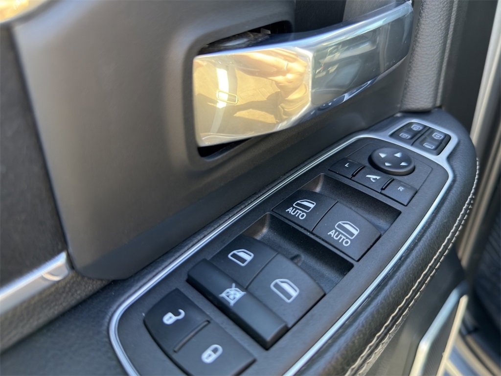 2024 Ram 3500 Laramie photo 11
