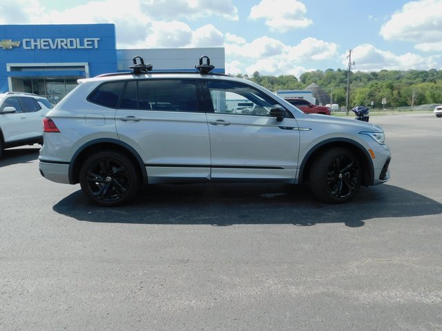 2023 Volkswagen Tiguan SE R-Line Black photo 7