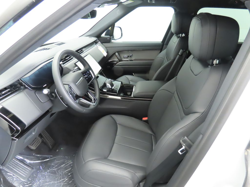 2025 Land Rover Range Rover Sport SE photo 18