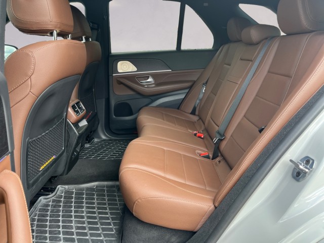 2024 Mercedes Benz GLE 450e photo 10