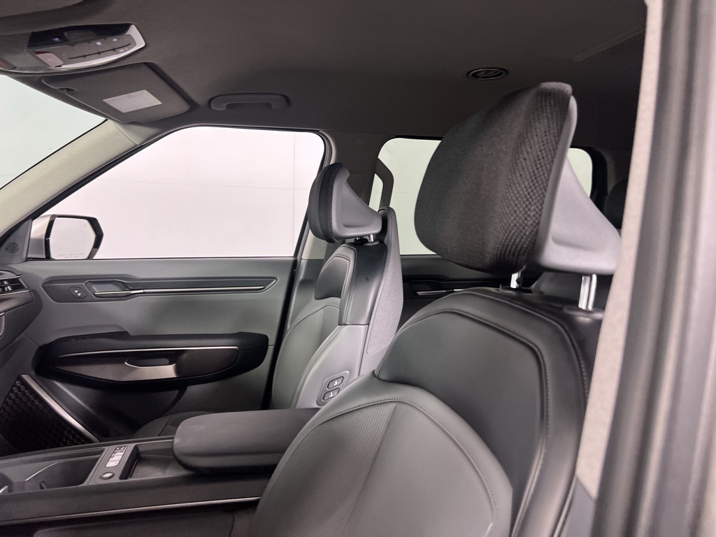 2024 Kia EV9 Light Long Range photo 18