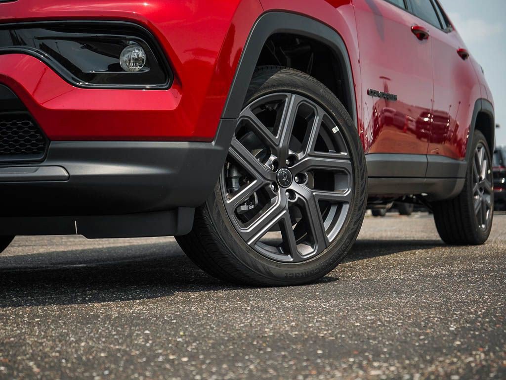 2025 Jeep Compass Limited photo 4