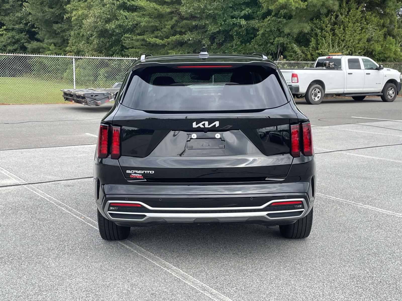 2023 Kia Sorento EX photo 3