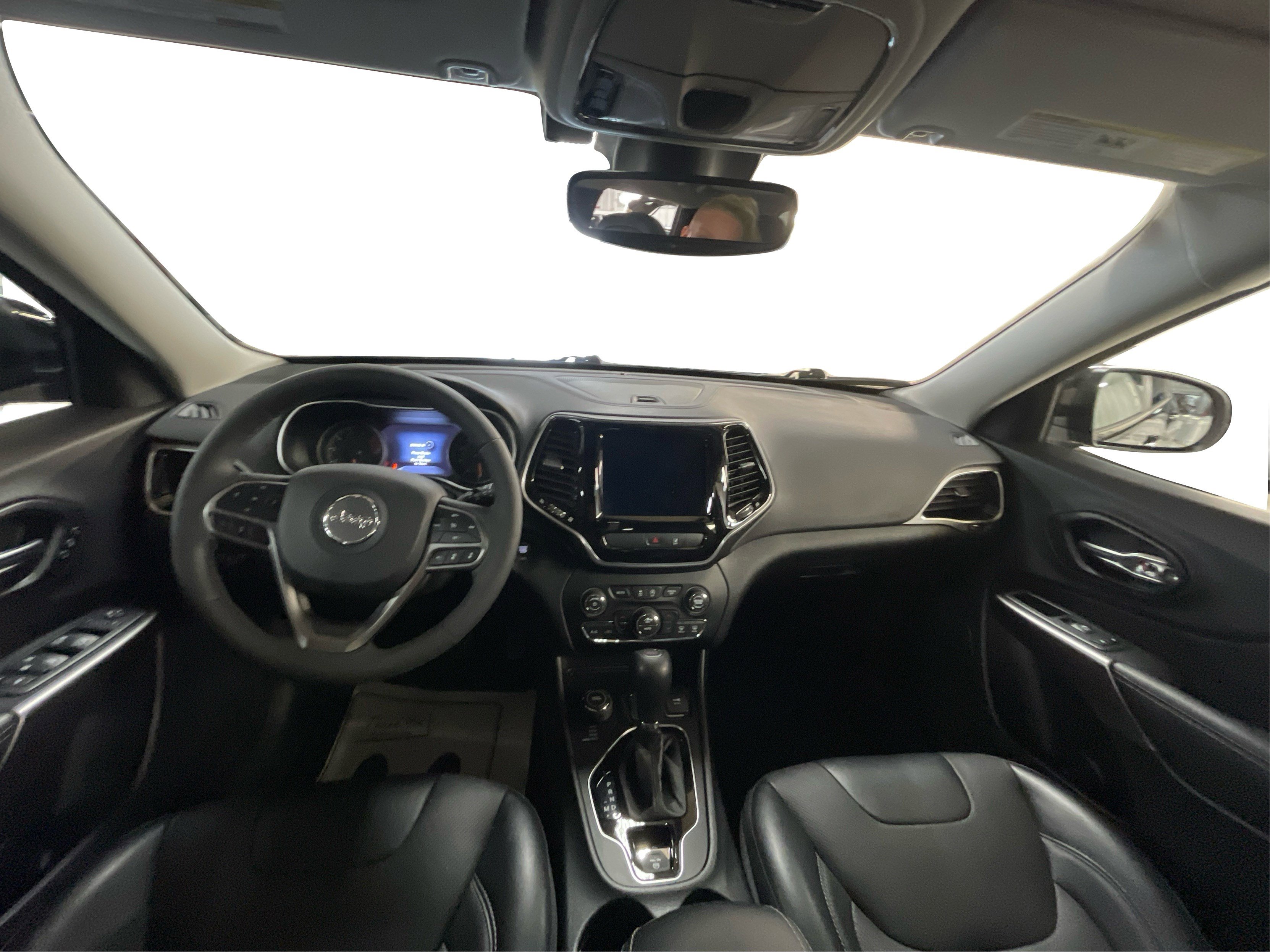 2022 Jeep Cherokee Limited photo 14