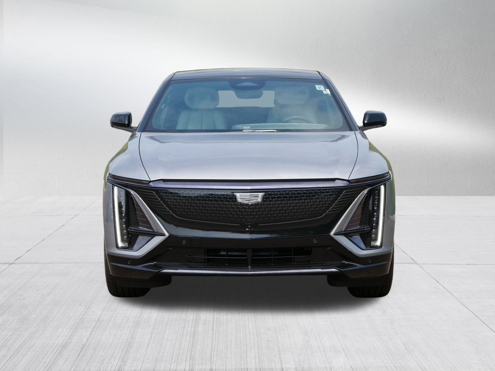 2025 Cadillac Lyriq Sport photo 2