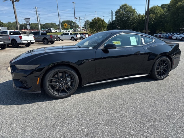 2025 Ford Mustang GT photo 5