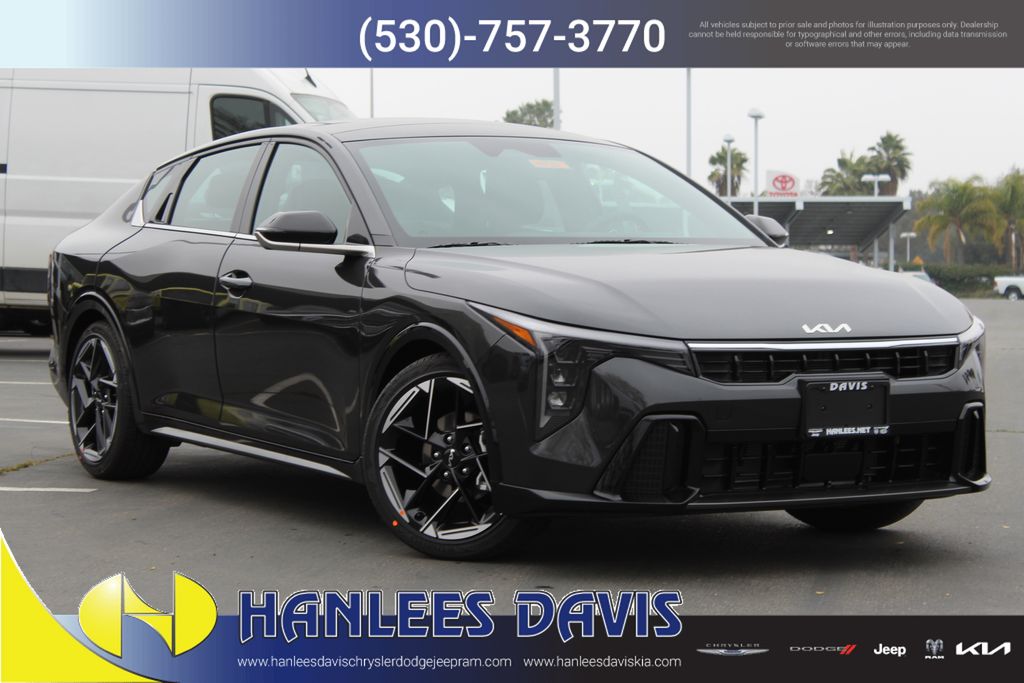 2025 Kia K4 GT-Line's photo