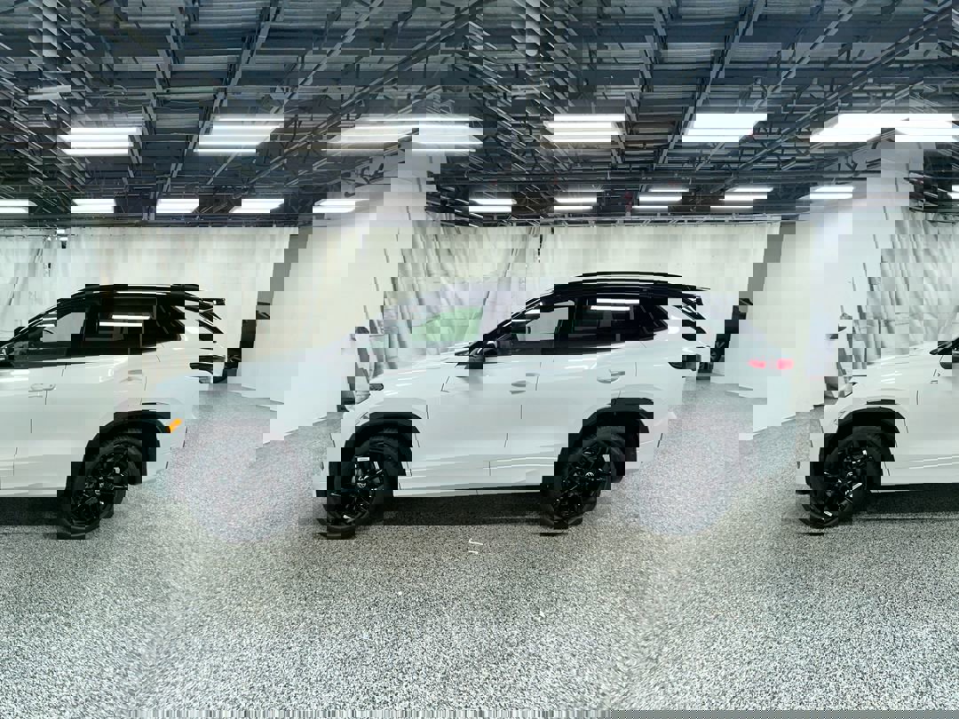 2025 Volkswagen Tiguan SE R-Line Black photo 3