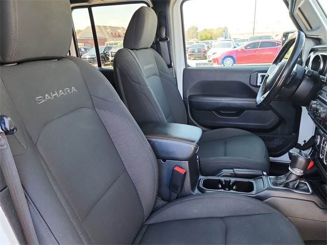 2020 Jeep Wrangler Unlimited Sahara photo 19