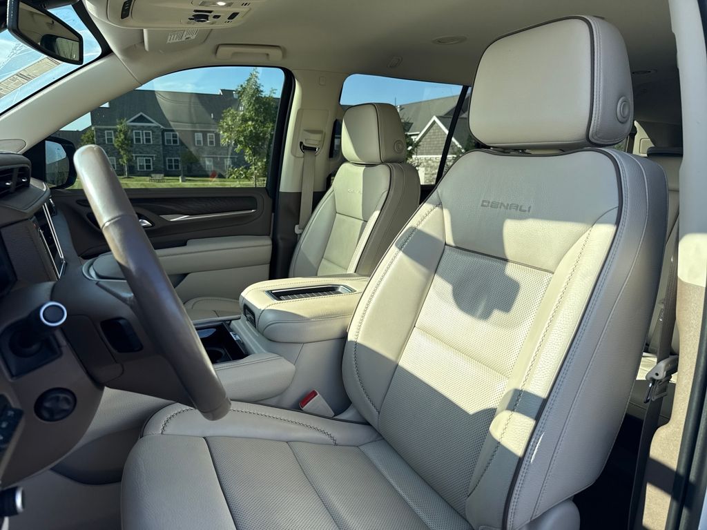 2022 Gmc Yukon Denali photo 11