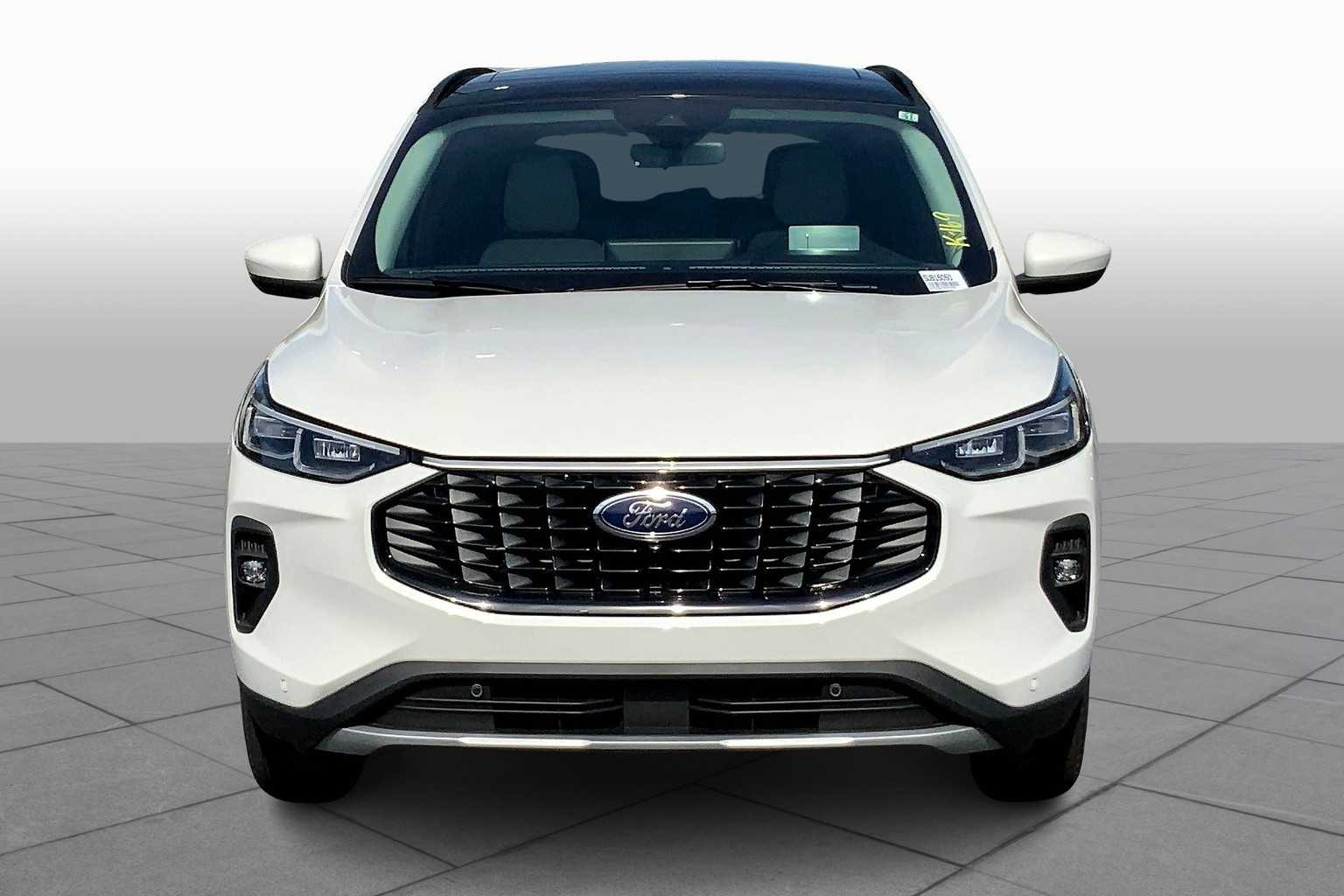 2025 Ford Escape Plug-In Hybrid photo 3