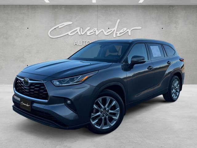 2021 Toyota Highlander Limited's photo