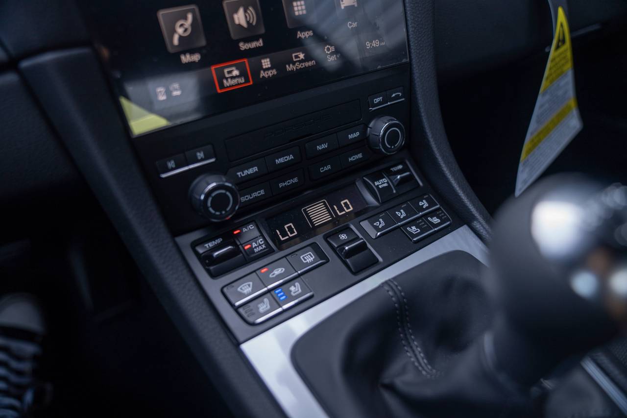 2025 Porsche Cayman photo 20