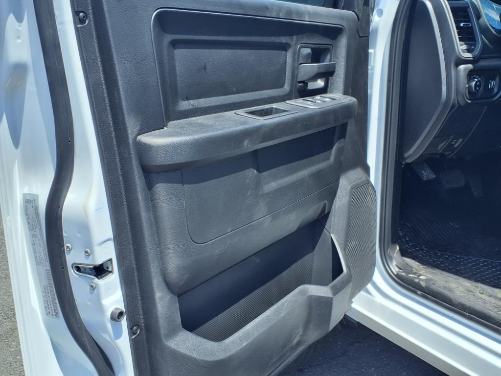 2025 Ram 2500 Tradesman photo 4