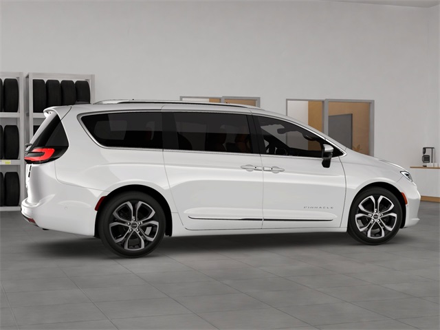 2026 Chrysler Pacifica Pinnacle photo 5