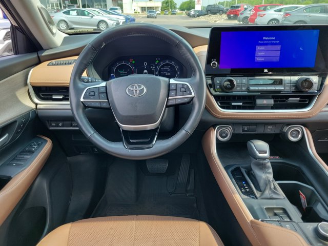 2024 Toyota Grand Highlander Platinum photo 8