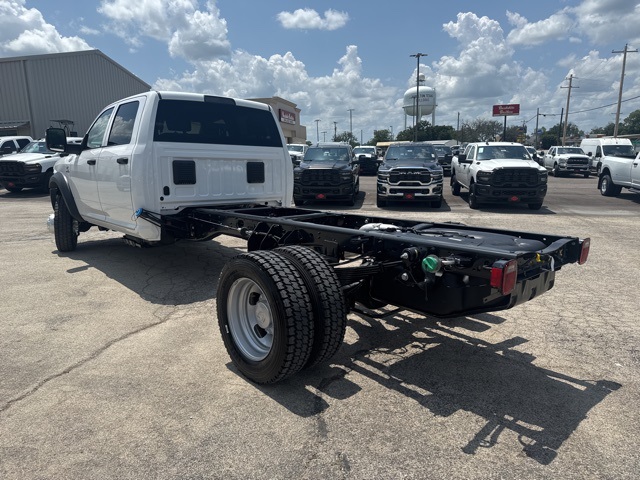 2025 Ram 5500 Tradesman photo 4