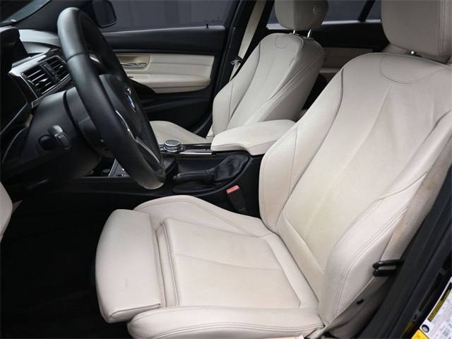 2017 Bmw 320i SA photo 2