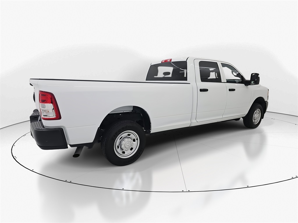 2024 Ram 2500 Tradesman photo 3