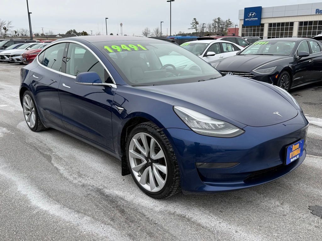2019 Tesla Model 3 Base's photo