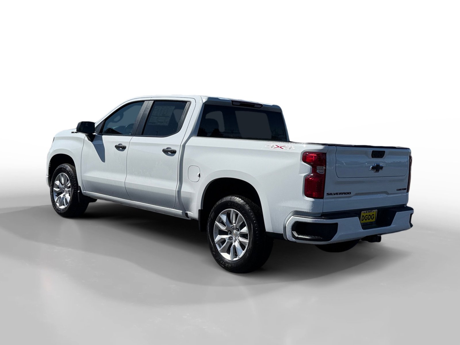 2026 Chevrolet Silverado Custom photo 3