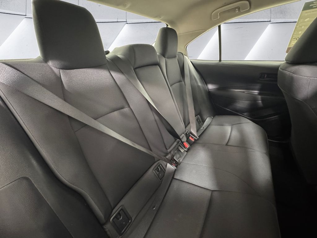 2023 Toyota Corolla LE photo 16