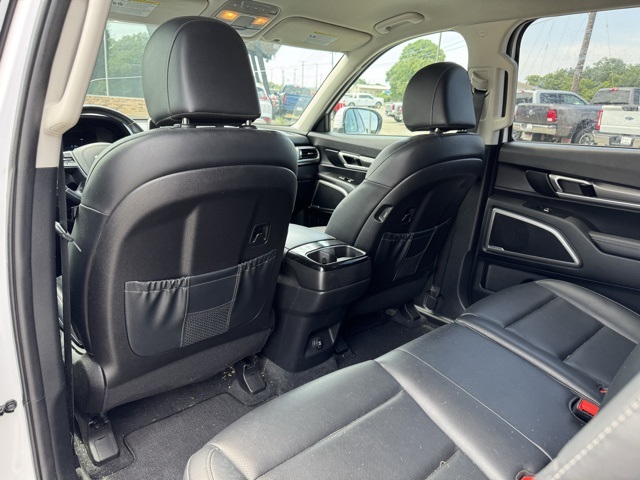 2022 Kia Telluride LX photo 9