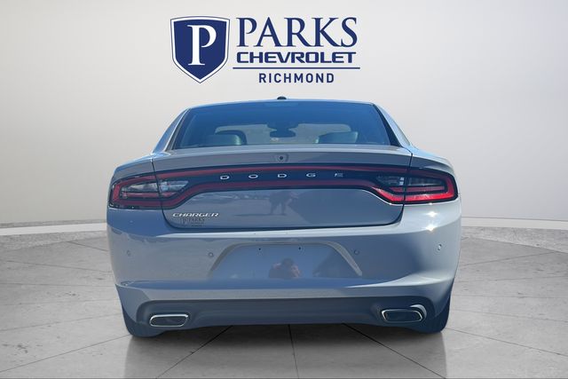 2021 Dodge Charger SXT photo 4
