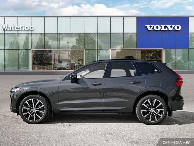 2025 Volvo XC60 B5 Plus Dark Theme