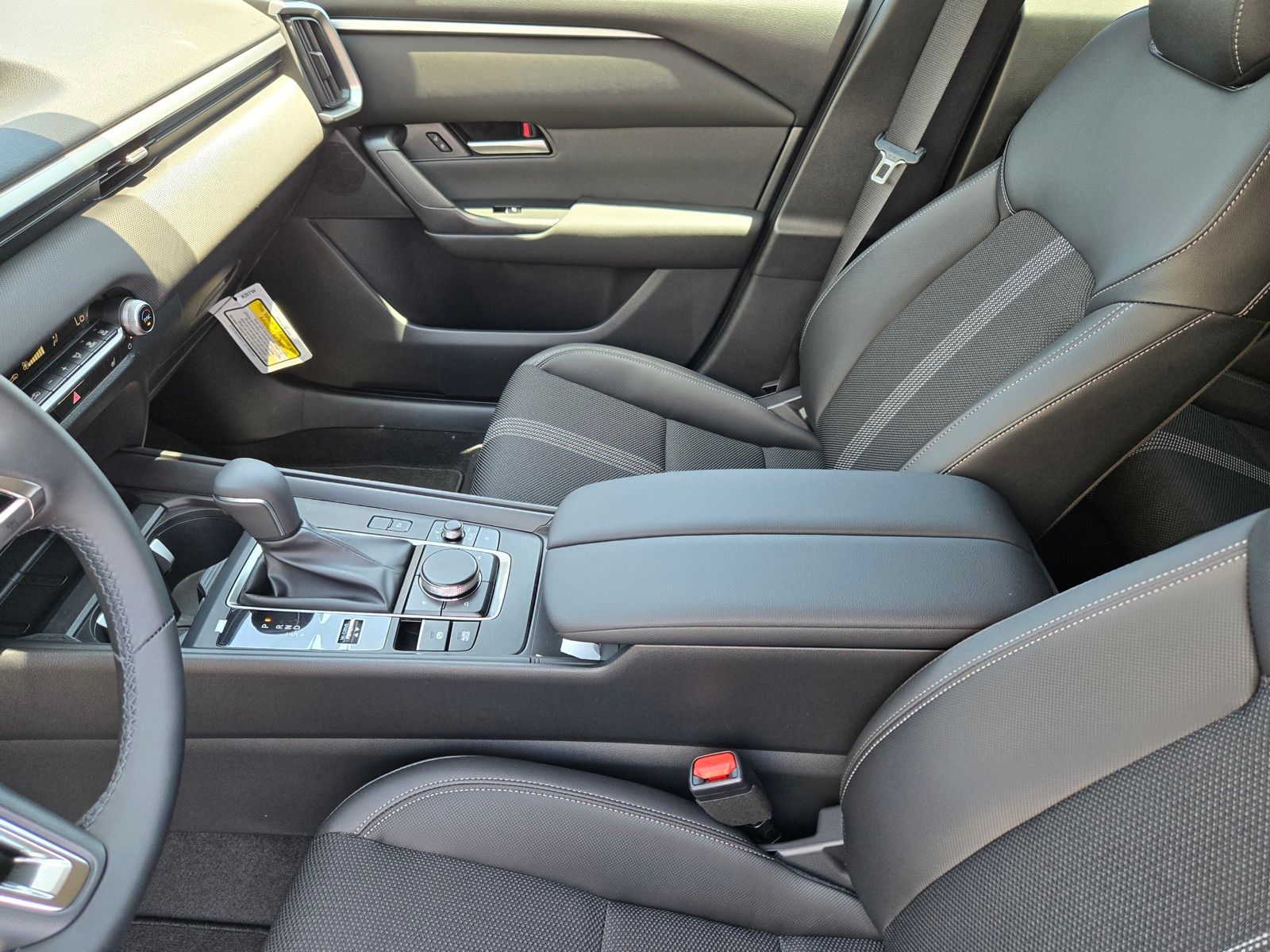 2025 Mazda CX-50 Preferred photo 7