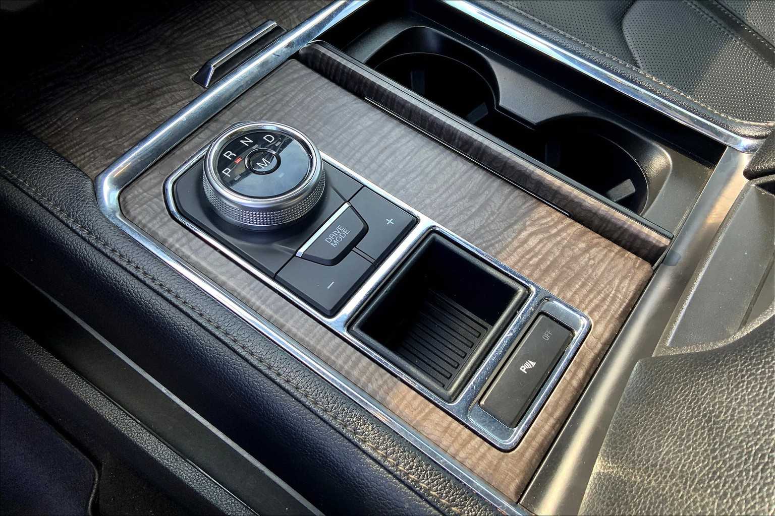 2020 Ford Expedition Limited photo 33