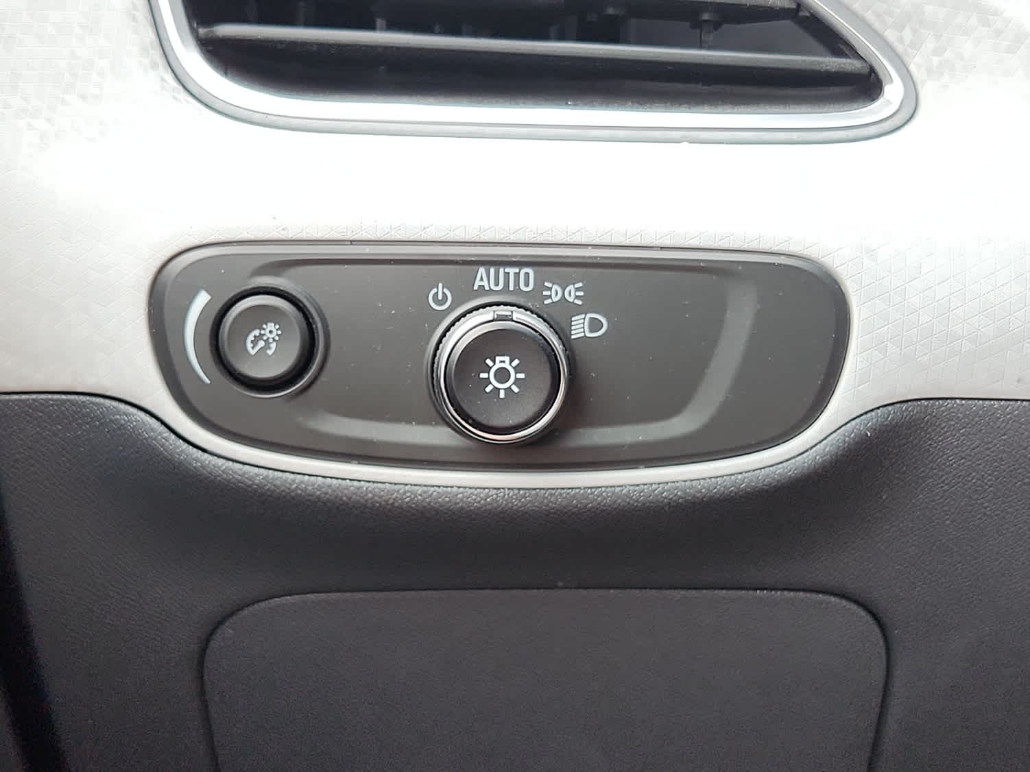 2021 Chevrolet Bolt EV Premier photo 17