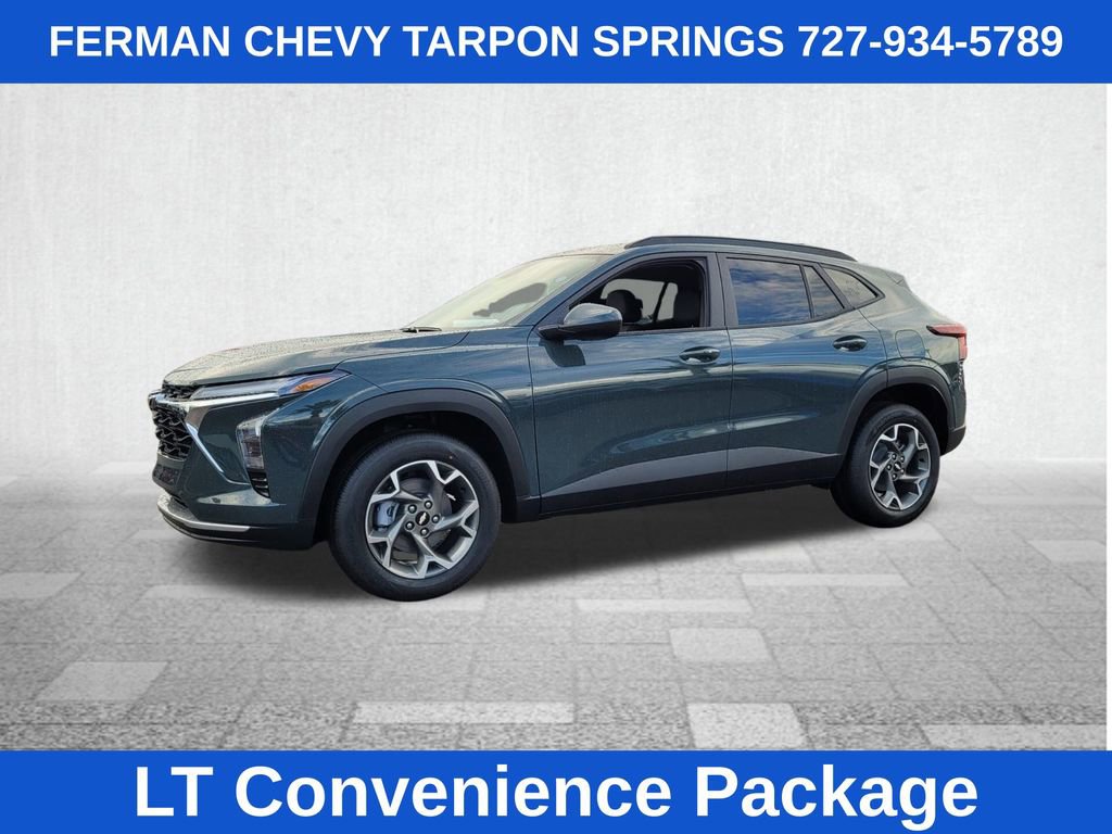 2025 Chevrolet Trax LT photo 3