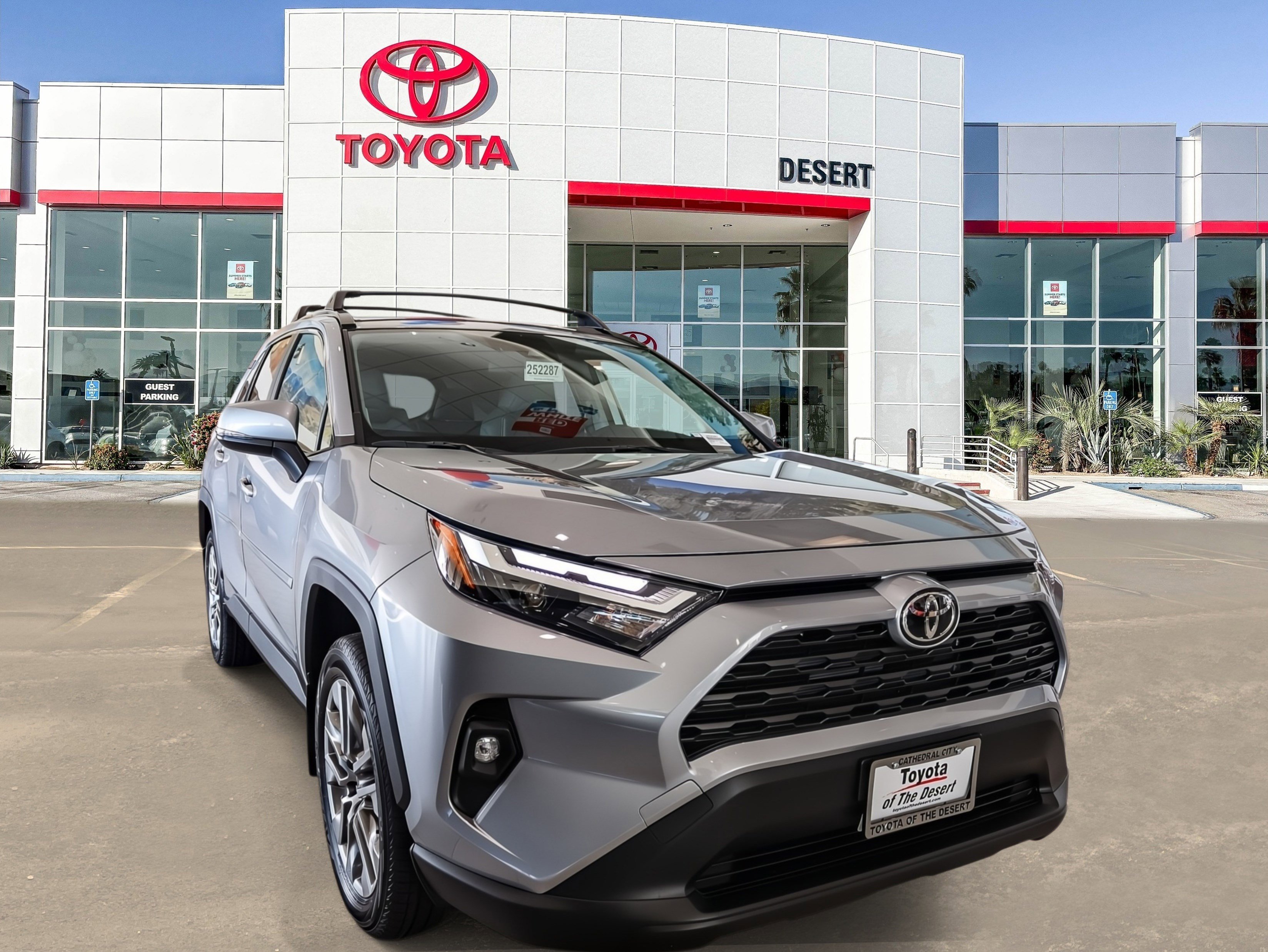 2025 Toyota RAV4 XLE Premium's photo