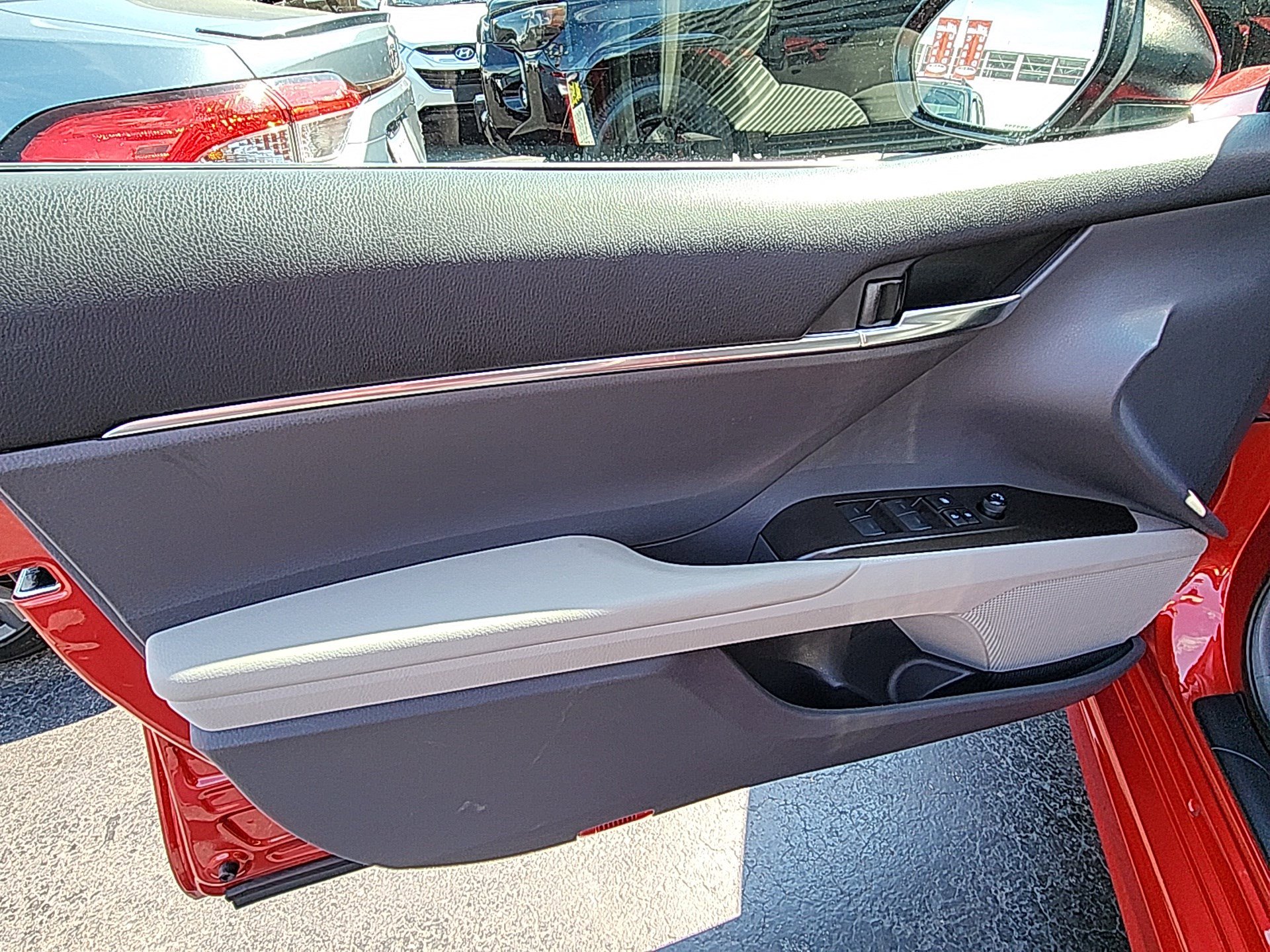2024 Toyota Camry SE photo 10