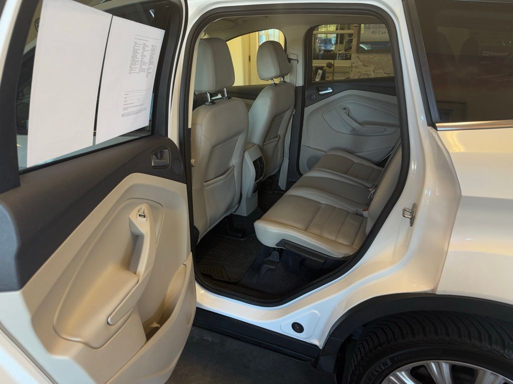 2017 Ford Escape Titanium photo 14