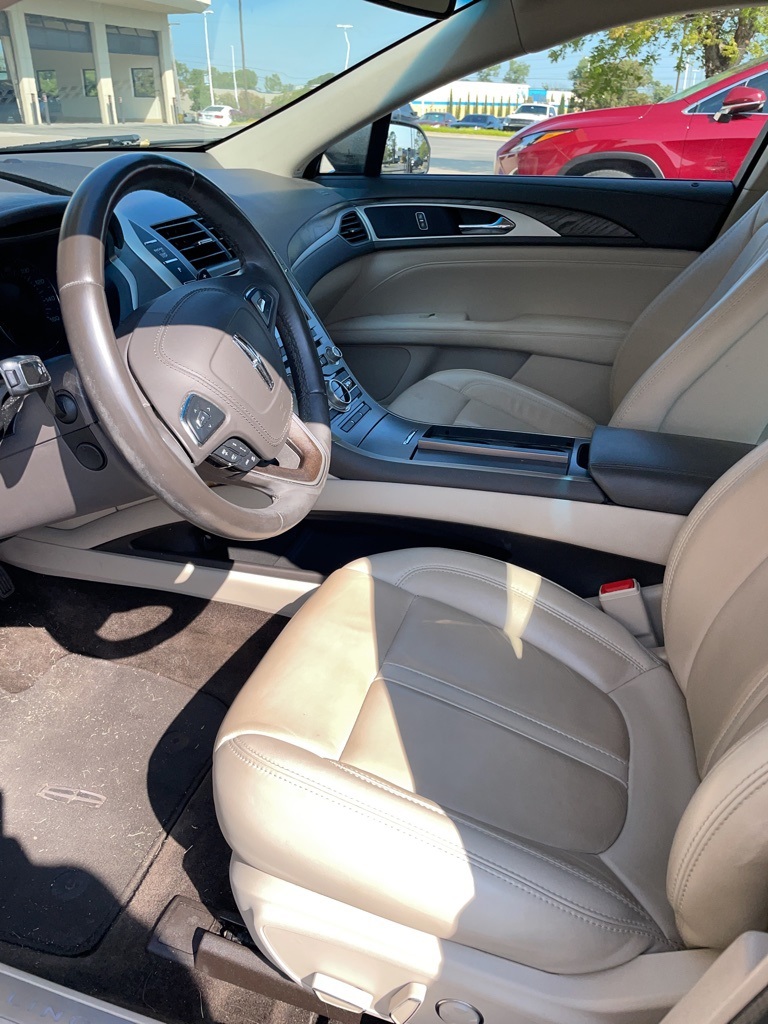 2018 Lincoln MKZ Select photo 2