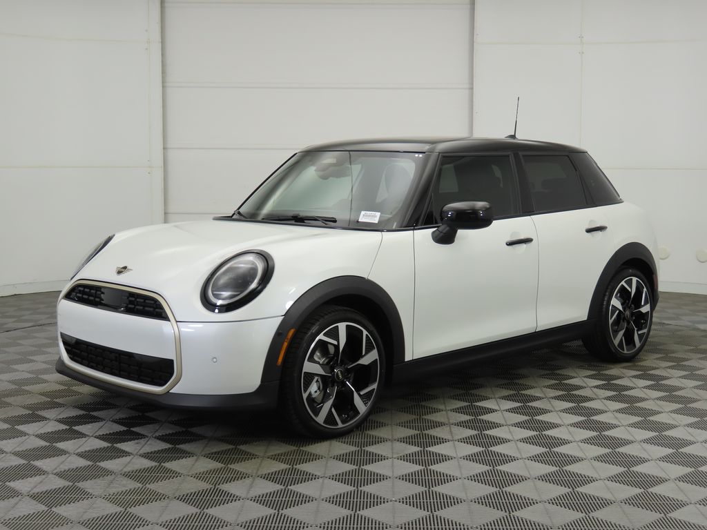2026 MINI Hardtop 4 Door's photo