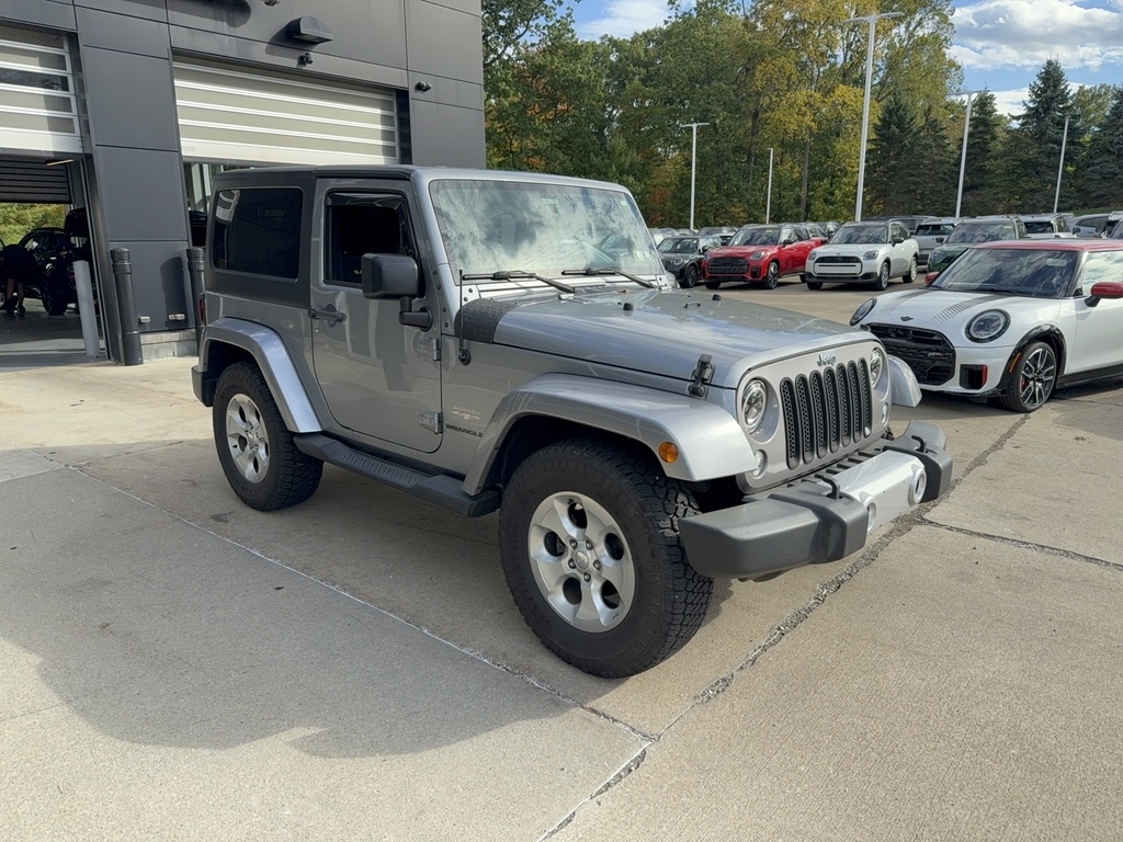 2015 Jeep Wrangler Sahara photo 2