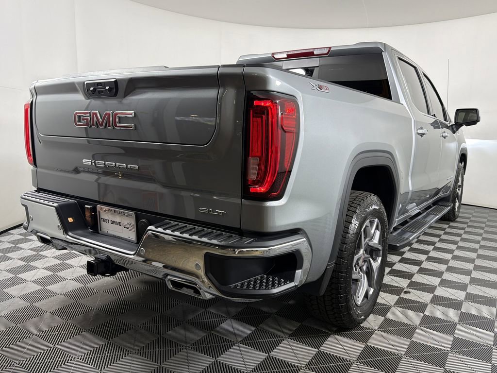 2026 Gmc Sierra 1500 SLT photo 3